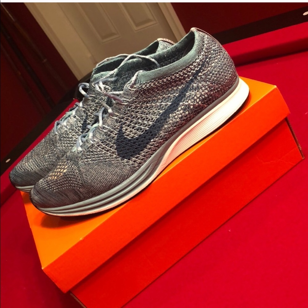 Nike Flying Racer